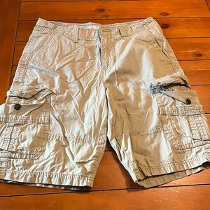 Men’s cargo shorts.